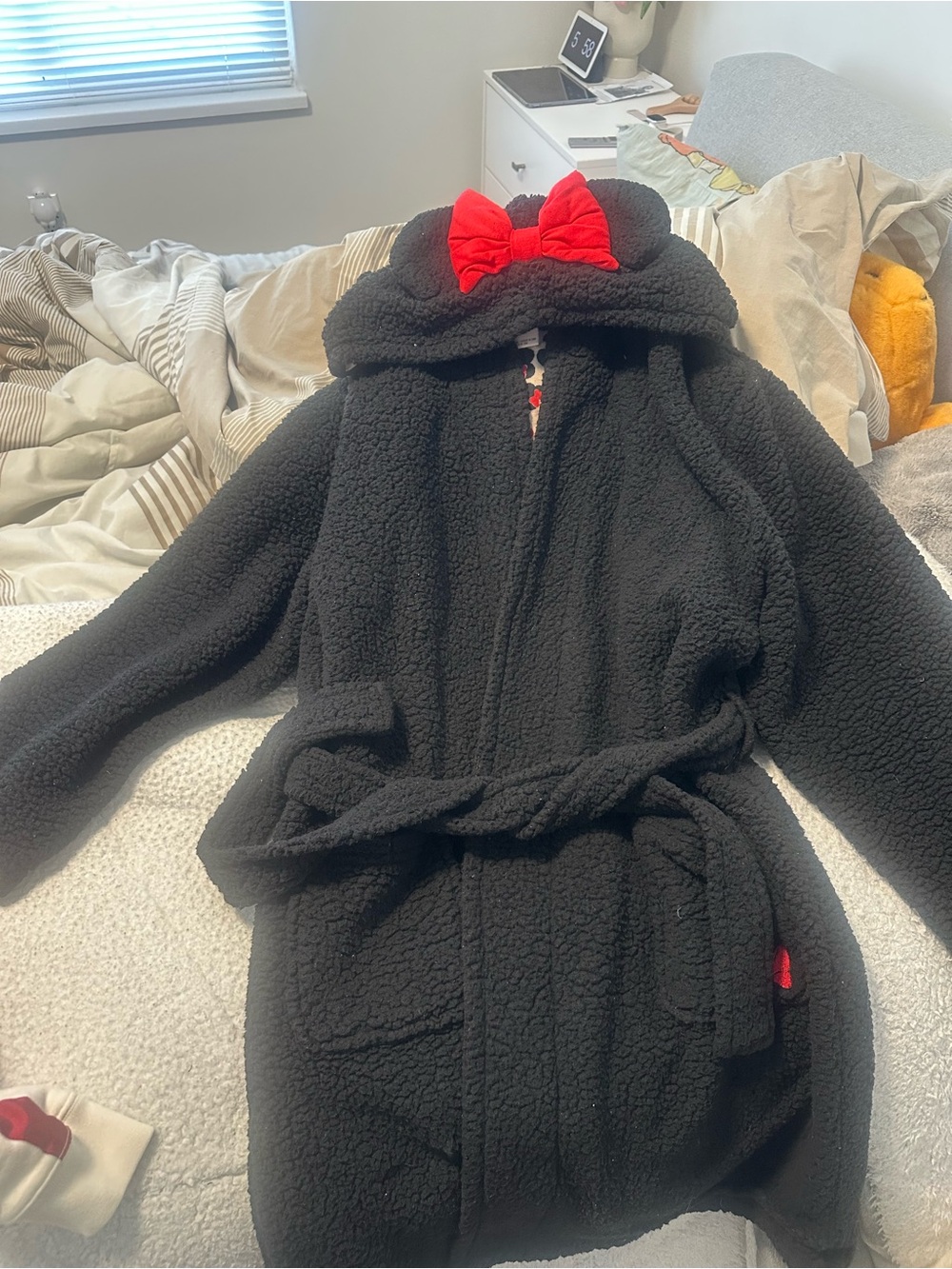 Adult Minnie Mouse Bathrobe and Slippers Set